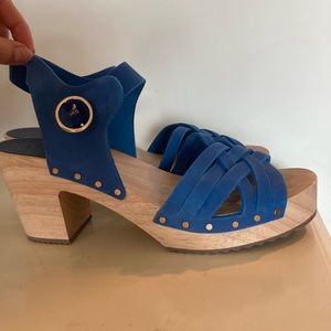 Blue leather and wood sandals LOFT size 8